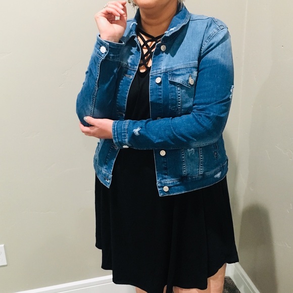 Plus Size Casual Fall Black Dress. - Picture 6 of 8